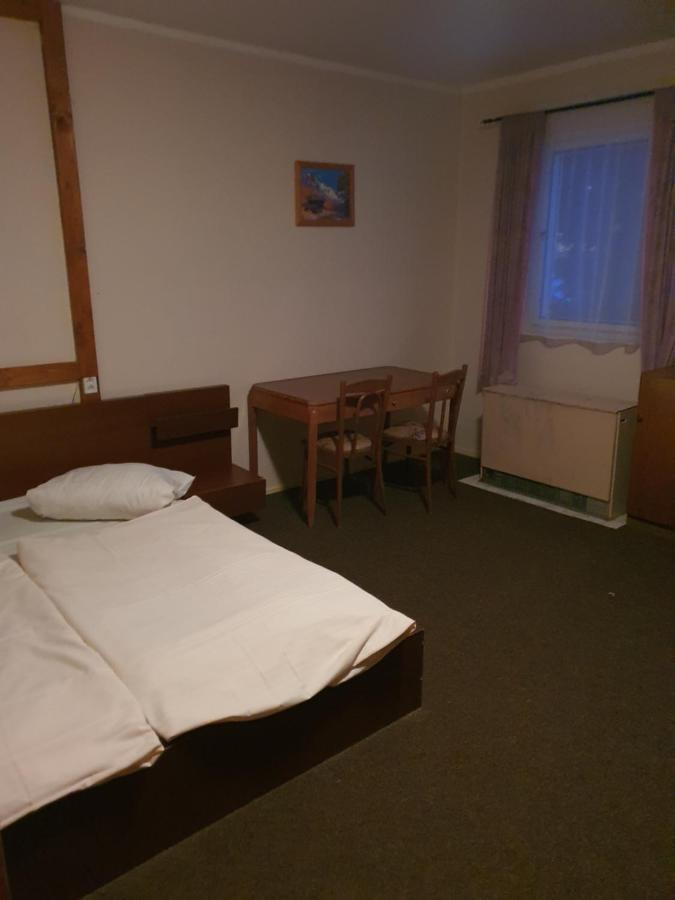Hotel Pam Jáchymov Chambre photo