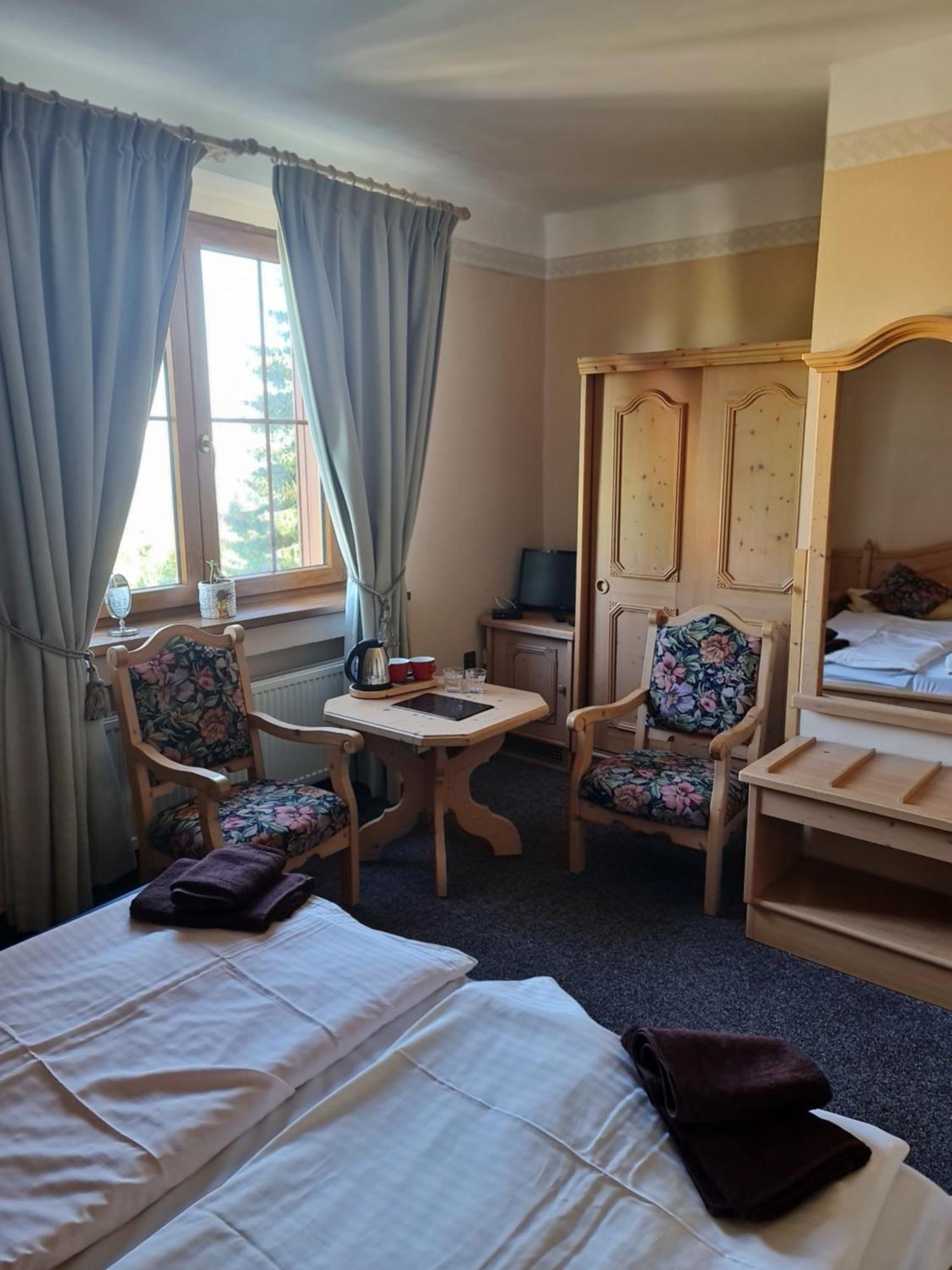 Hotel Pam Jáchymov Extérieur photo
